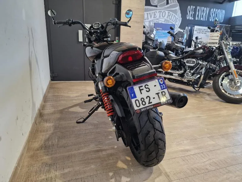 STREET ROD 750
