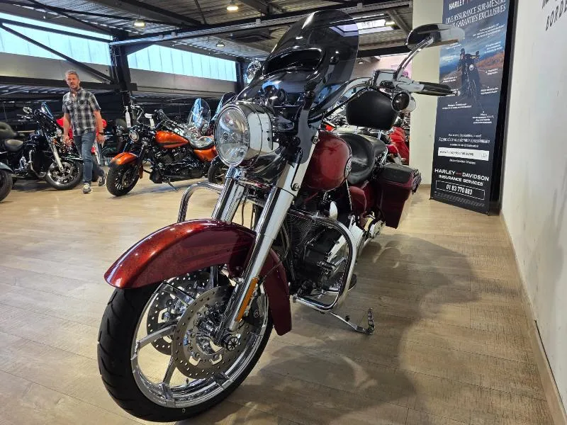 TOURING ROAD KING 1800 CVO