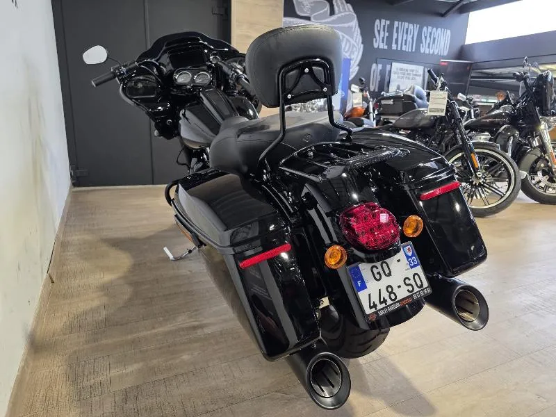 TOURING ROAD GLIDE 1923 ST
