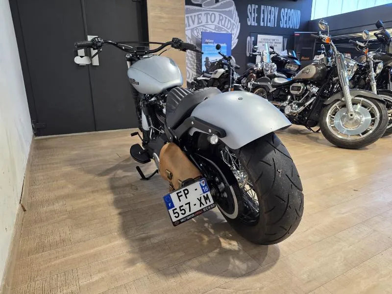 SOFTAIL STREET BOB 1745