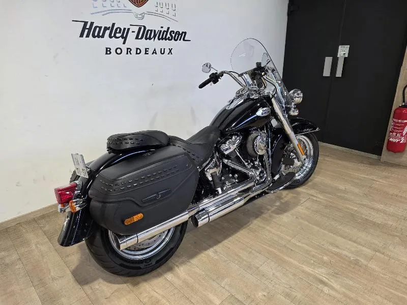 SOFTAIL HERITAGE 1868 CLASSIC