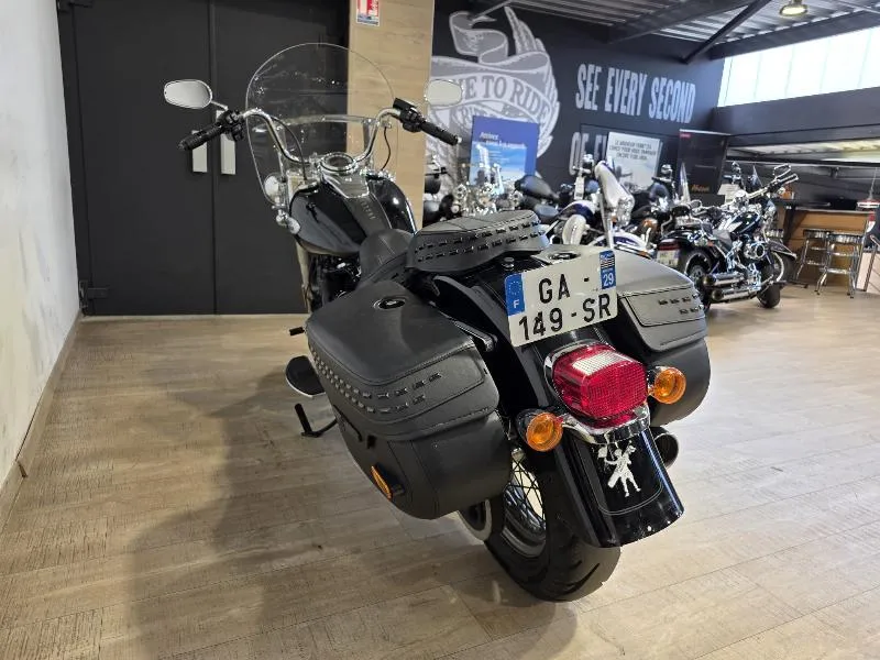 SOFTAIL HERITAGE 1868 CLASSIC