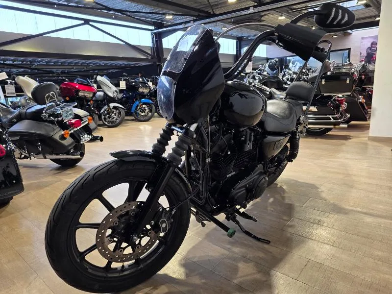 SPORTSTER IRON 1200
