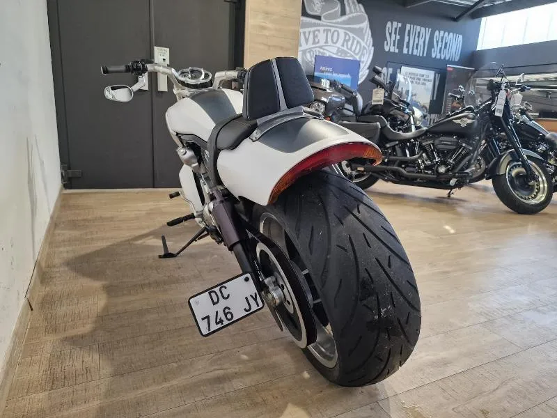 VROD MUSCLE 1250