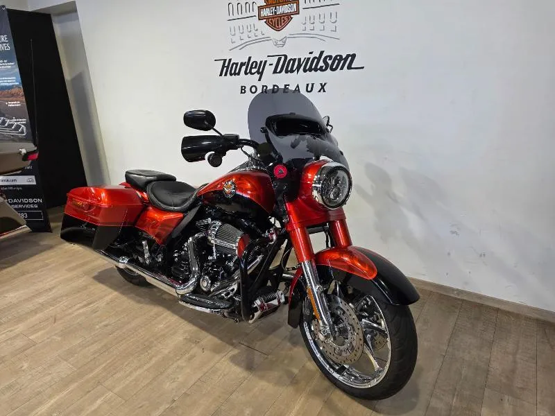 TOURING ROAD KING 1800 CVO