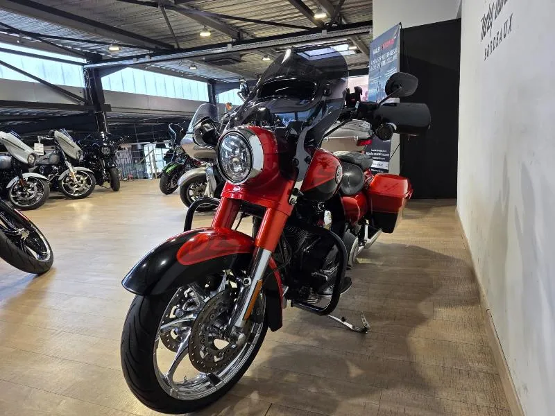 TOURING ROAD KING 1800 CVO