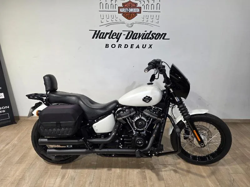SOFTAIL STREET BOB 1745 2018