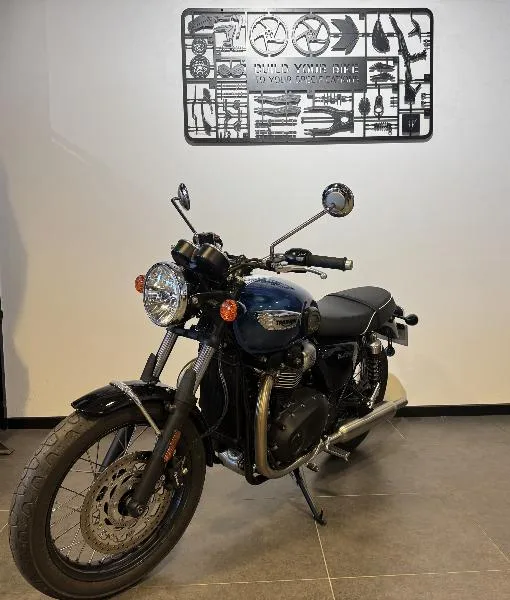 Bonneville T100