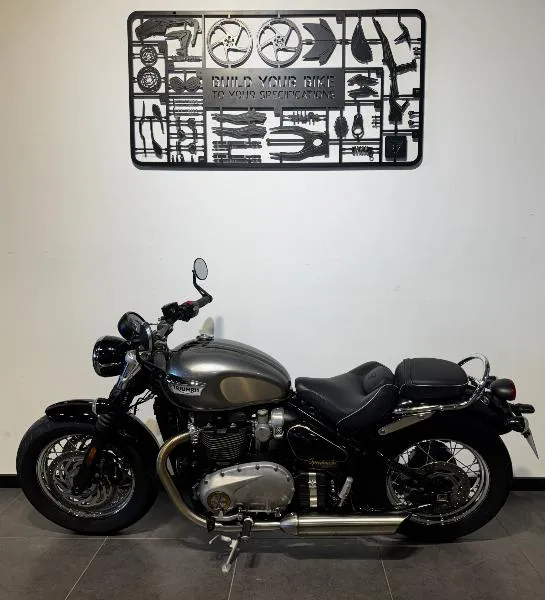 BONNEVILLE SPEEDMASTER 1200 GOLD LINE Edition