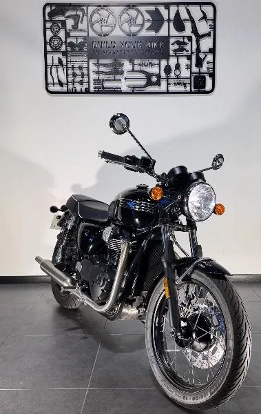 Bonneville T100