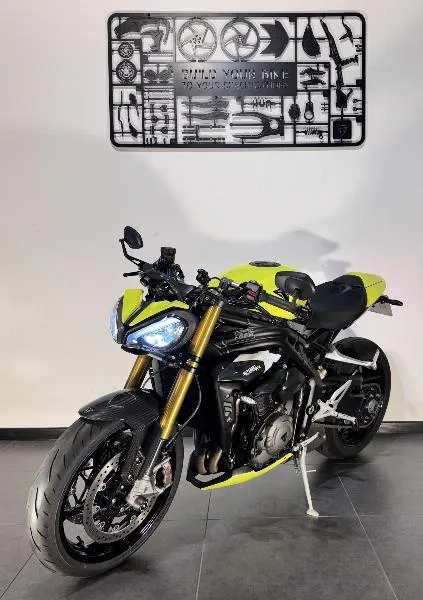 Speed Triple 1200 RX