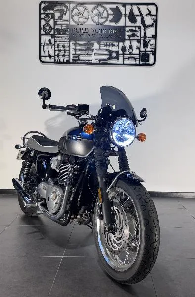 BONNEVILLE T120