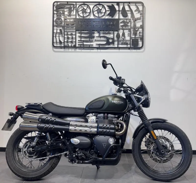 STREET SCRAMBLER  900