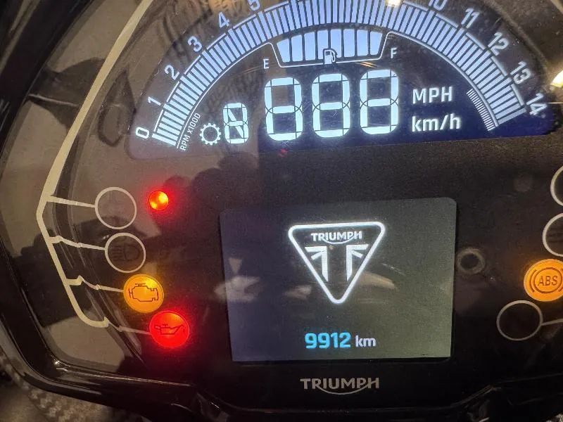 	DAYTONA 660