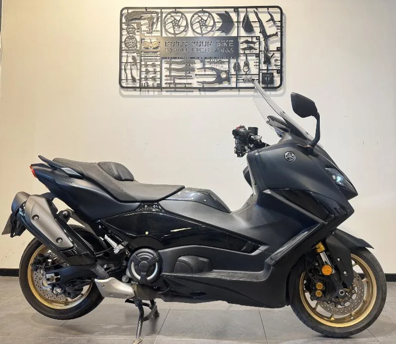 XP TMAX 560 TECH MAX