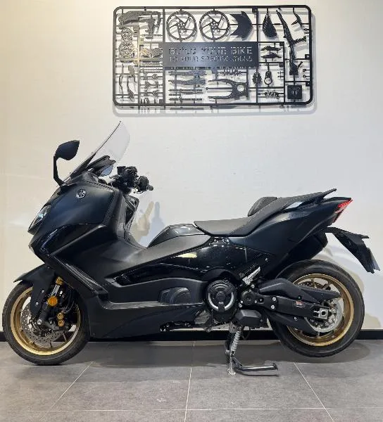 XP TMAX 560 TECH MAX