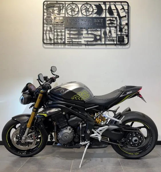 SPEED TRIPLE 1200 RS