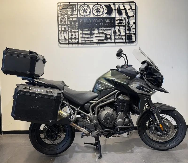 TIGER 1200 EXPLORER XRX