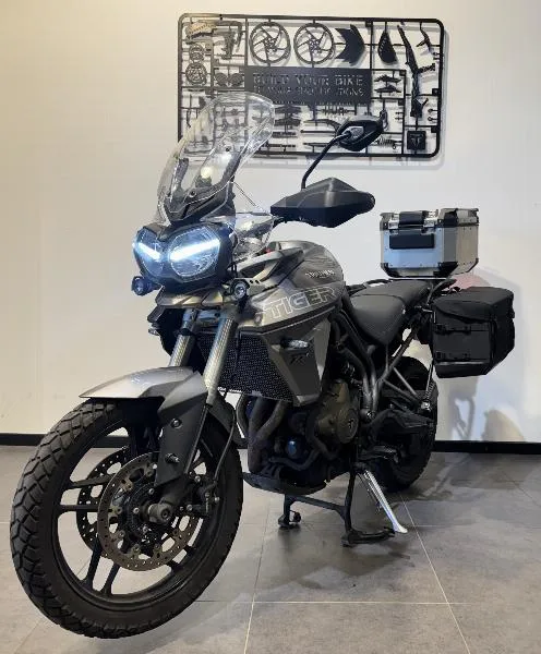 TIGER 800 XRT