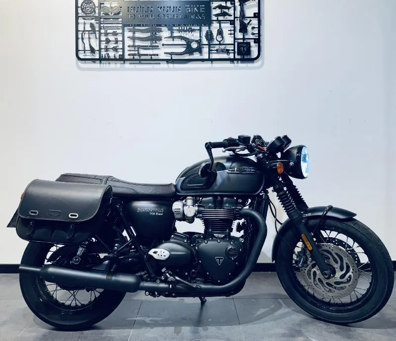Bonneville T120 Black