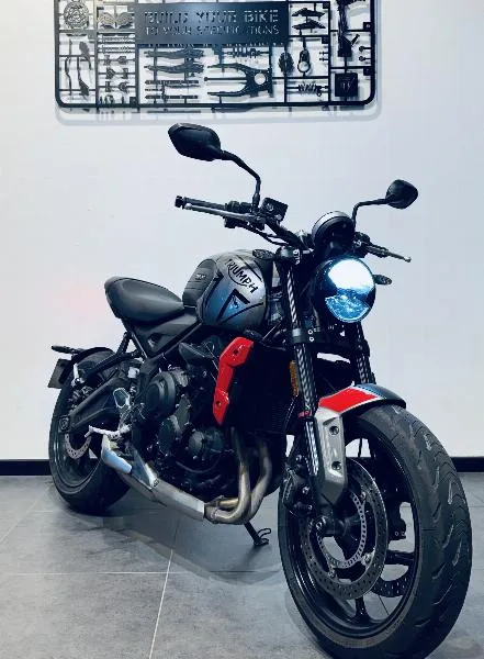 TRIDENT 660