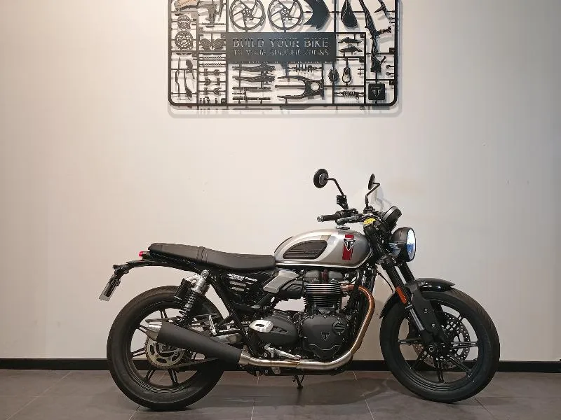 SPEED TWIN 900