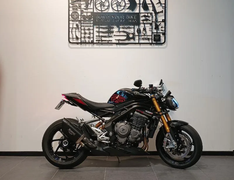 SPEED TRIPLE 1200 RS