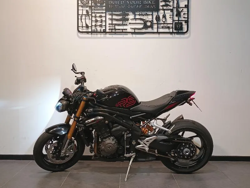 SPEED TRIPLE 1200 RS