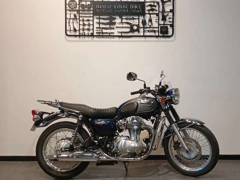 W 800