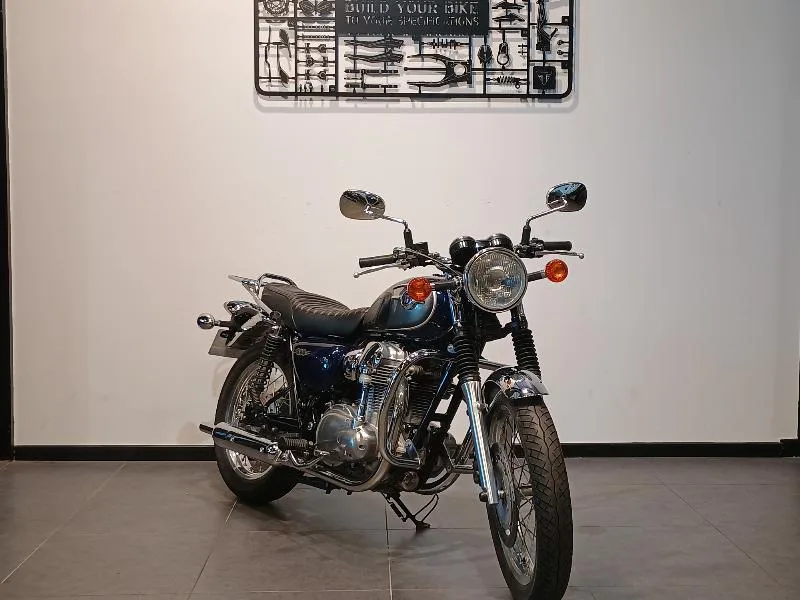 W 800
