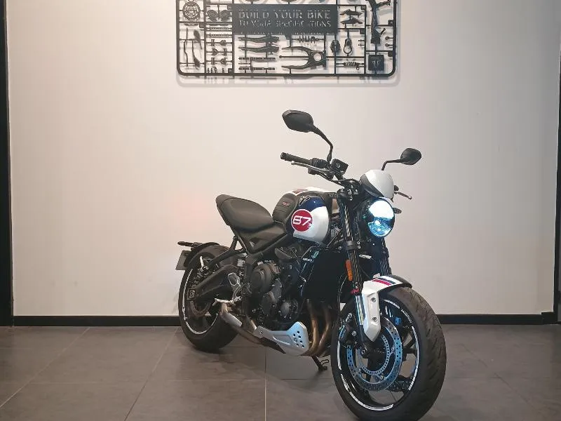 TRIDENT 660