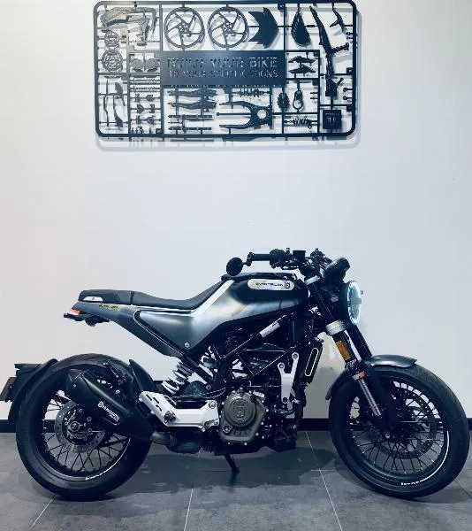 SVARTPILEN 125 ABS 2021