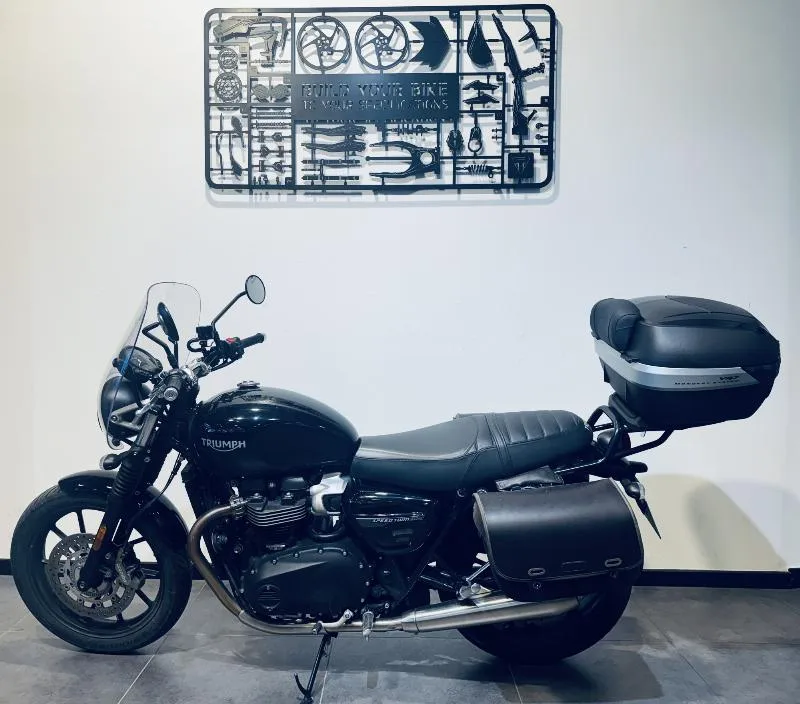 SPEED TWIN 900