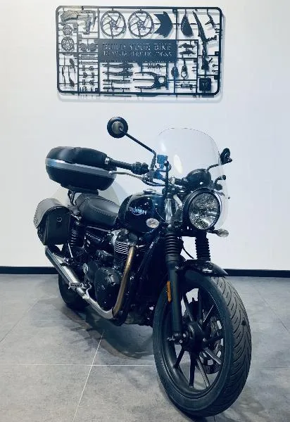 SPEED TWIN 900
