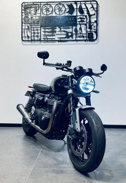 SPEED TWIN 1200
