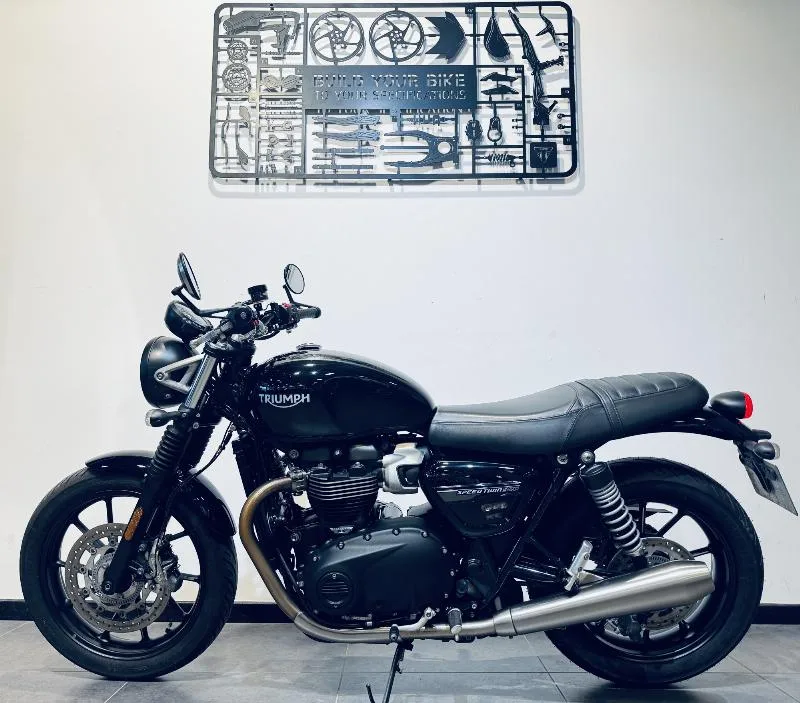 SPEED TWIN 900