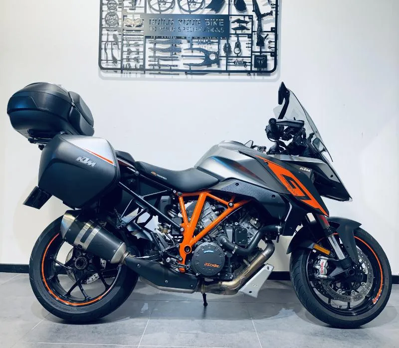1290 SUPER DUKE GT
