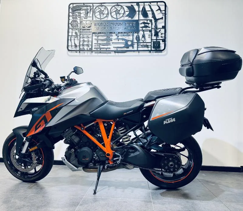 1290 SUPER DUKE GT