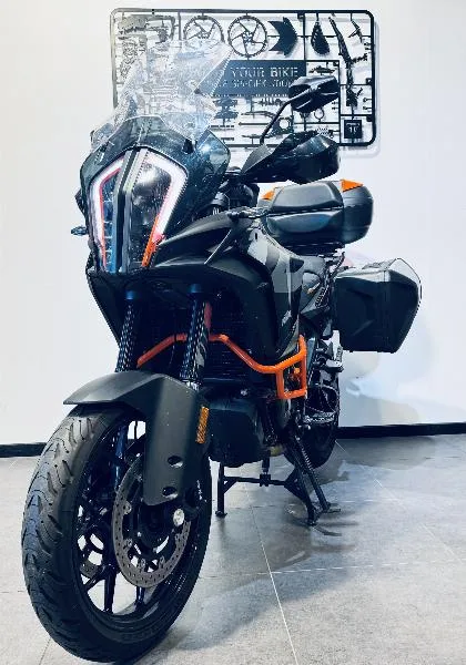 1290 SUPER DUKE GT