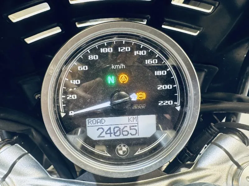 R NineT PURE