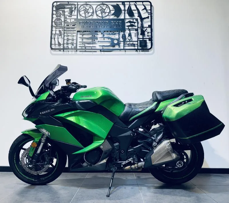 Z 1000 SX