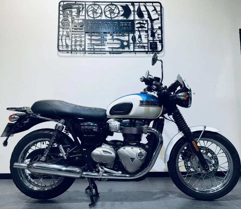 Bonneville T100 2020