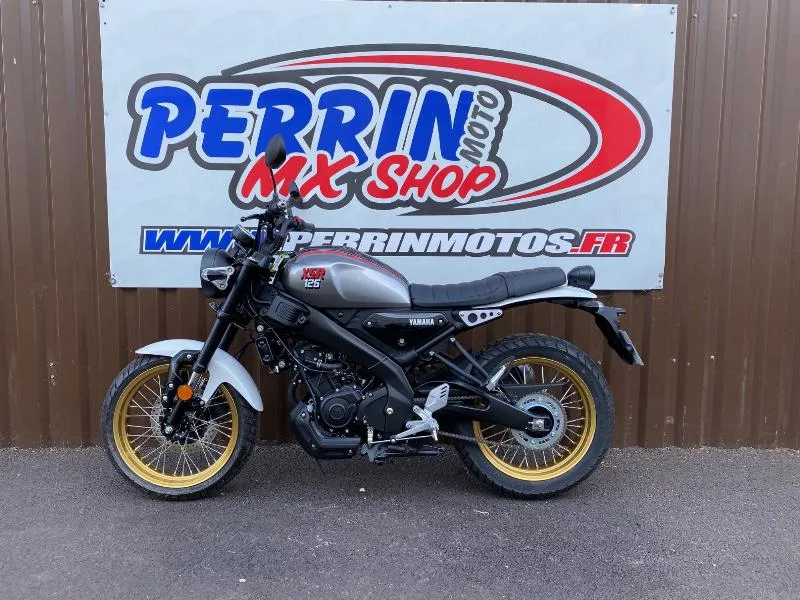 XSR 125 Legacy
