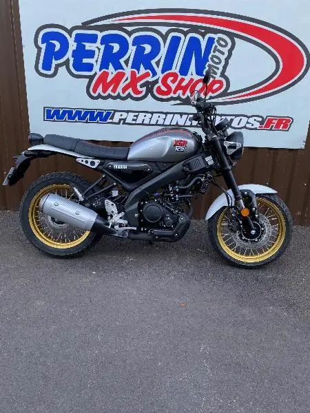 XSR 125 Legacy