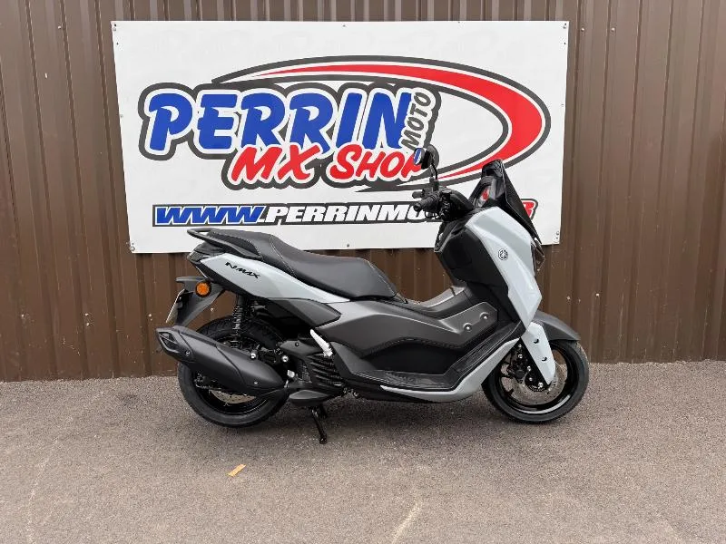NMAX 125 TECH MAX