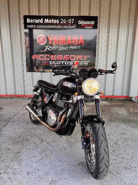 BONNEVILLE 865 T100
