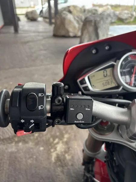 SPEED TRIPLE 1050
