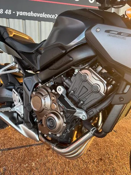 CB 650 RA