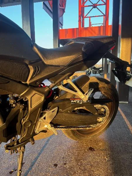 CB 650 RA