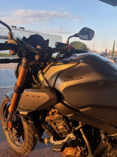 CB 650 RA